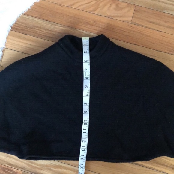 Wilfred Free Lolan Cropped Merino Wool Sweater - Picture 9 of 11